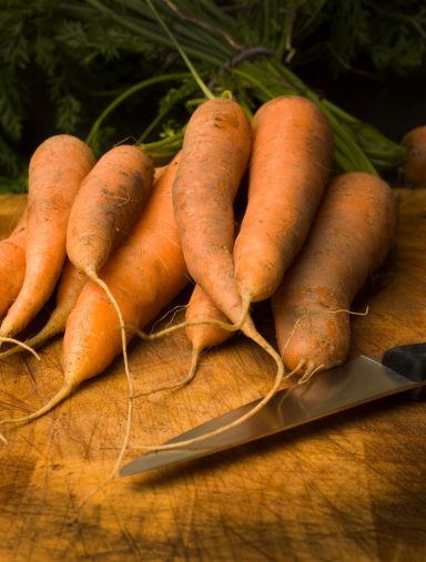 Fresh heritage carrots 